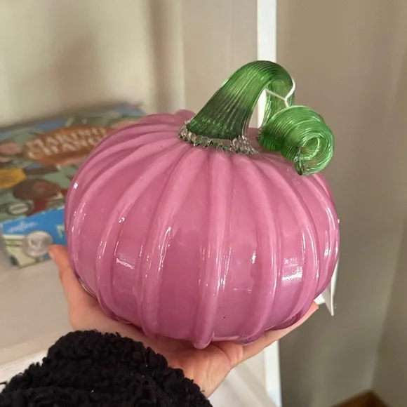 Shabby Chic Pink Glass Pumpkin with Green Stem - Picture 3 of 3